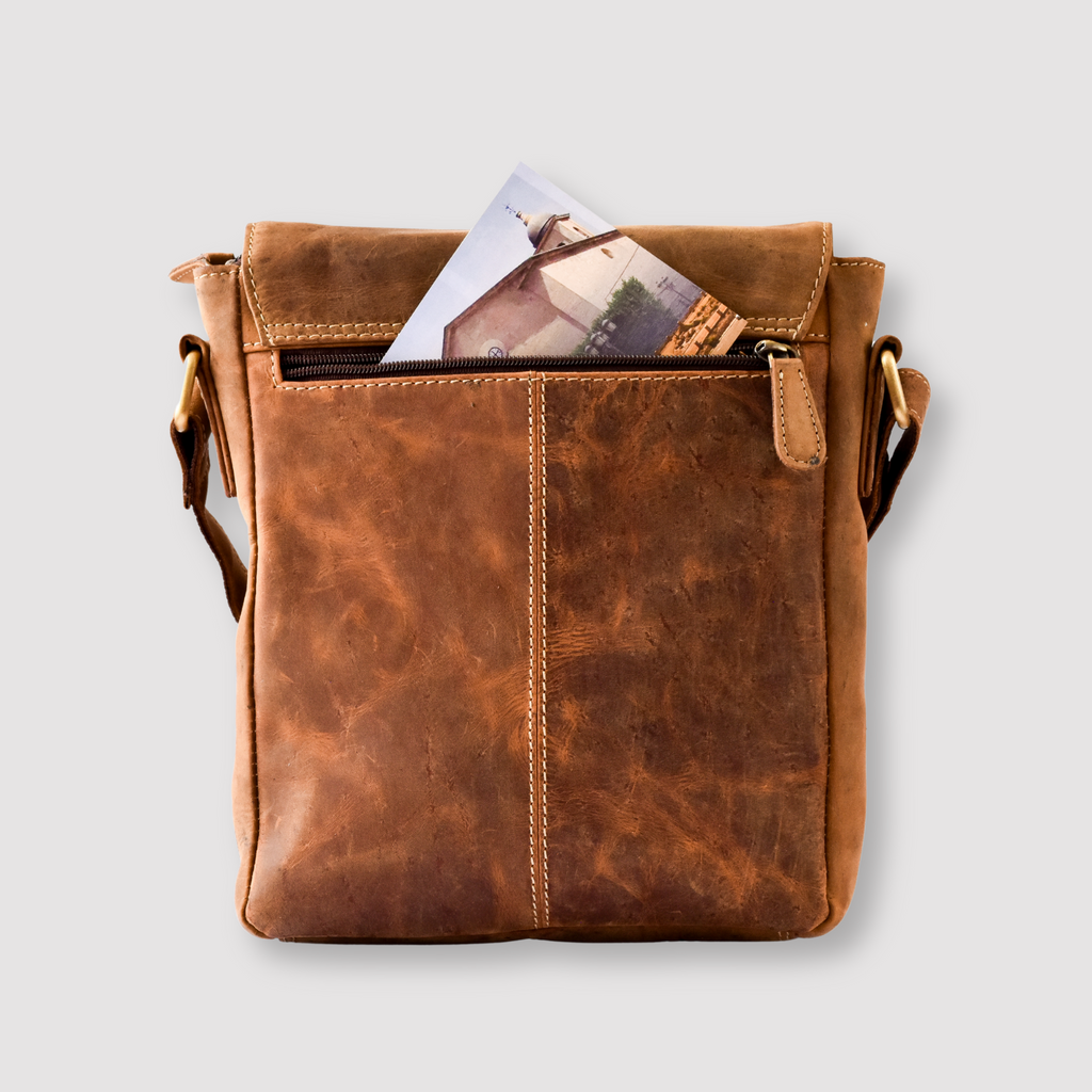 Bandolera de Cuero Genuinio Top Grain – IULIUS
