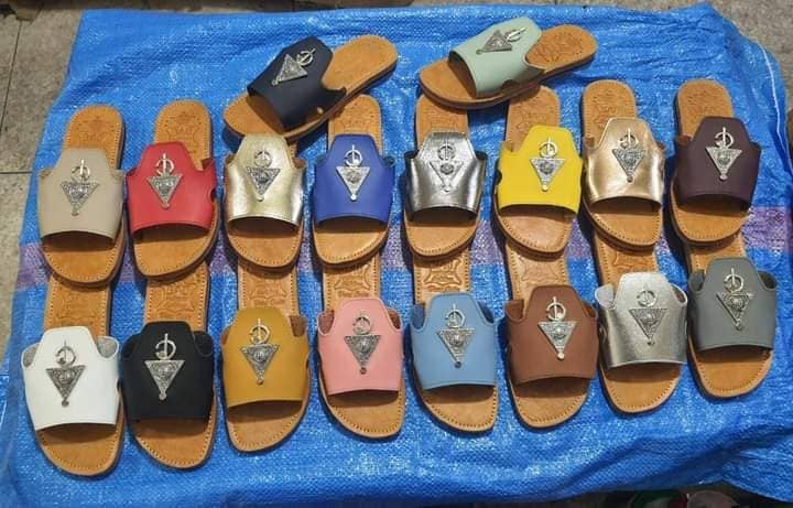 Sandalias con la mano de Fatima