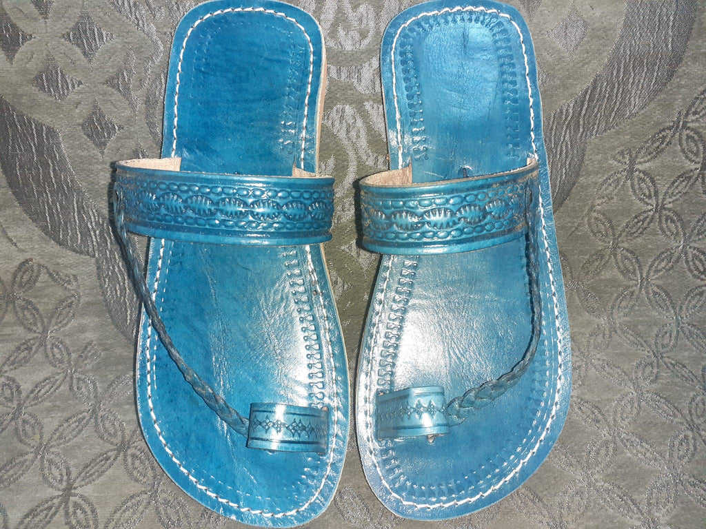 Sandalia de cuero. Color Azul-1