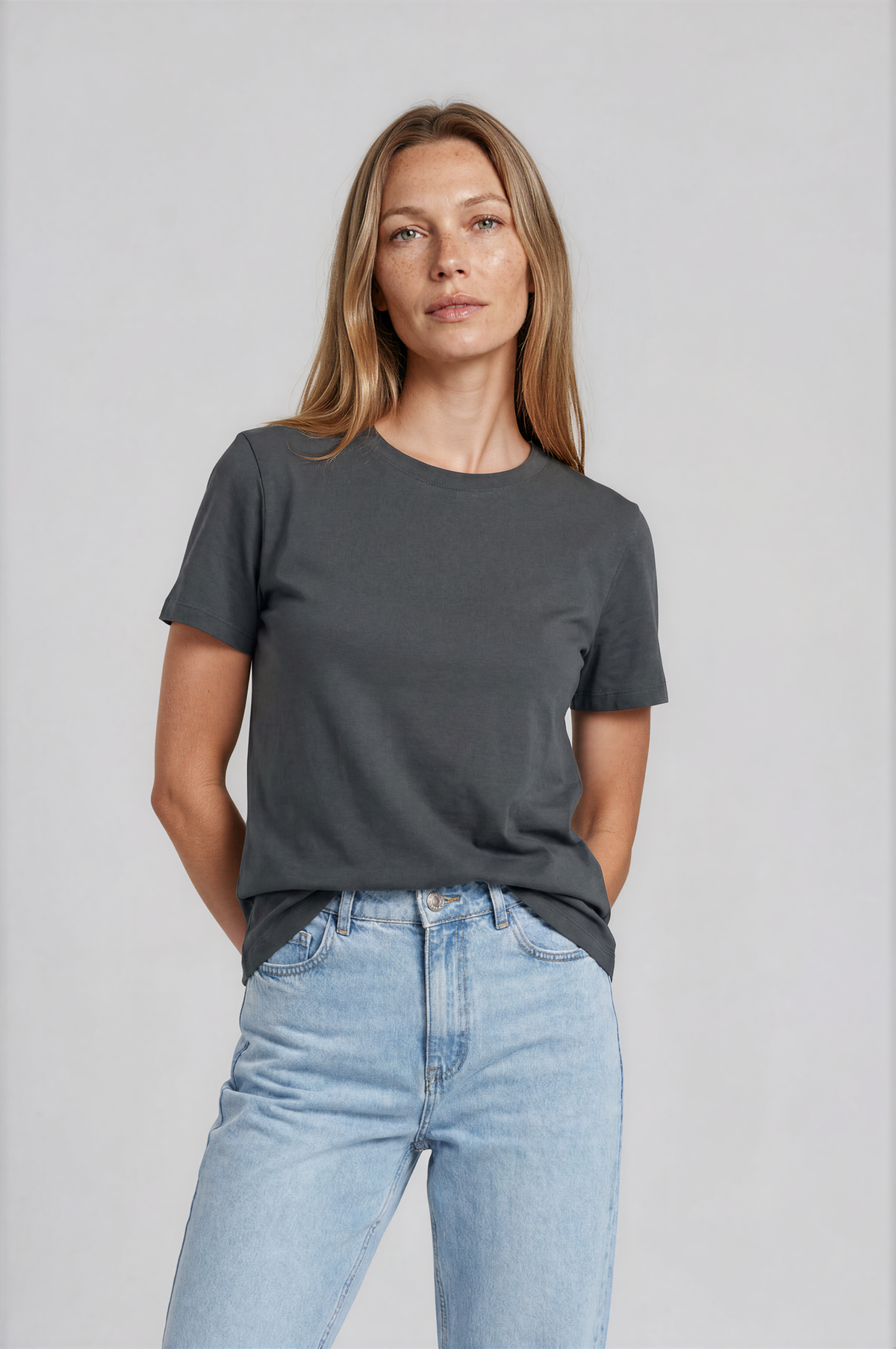 Camiseta Básica Premium de Algodón Orgánico - Manga Corta Mujer 004