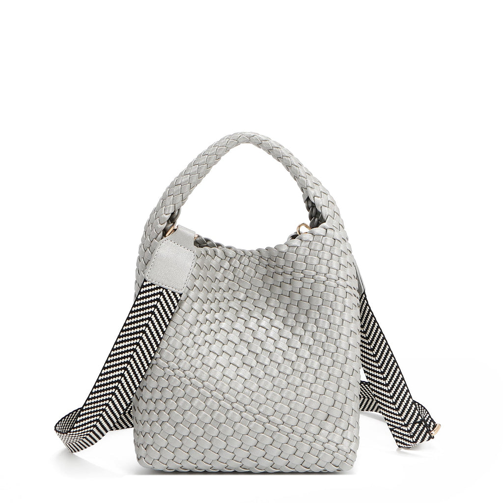 BOLSA JUNI CON ESTUCHE (PLATEADO)