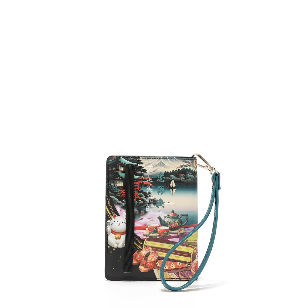 CARTERA PASAPORTE CON CORREA (AKIKO LA BELLEZA)