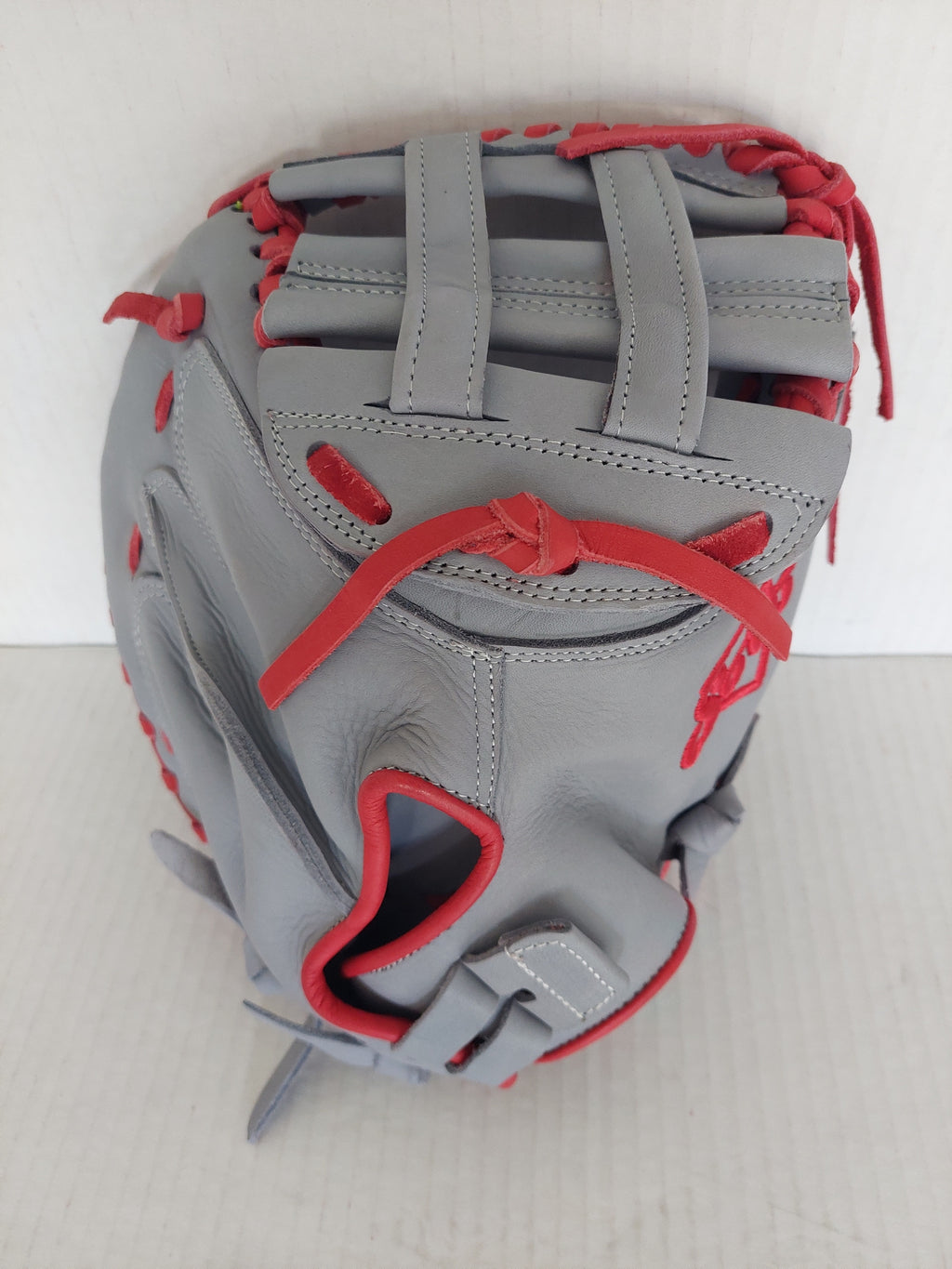 Soto Softball Catchers Mitt